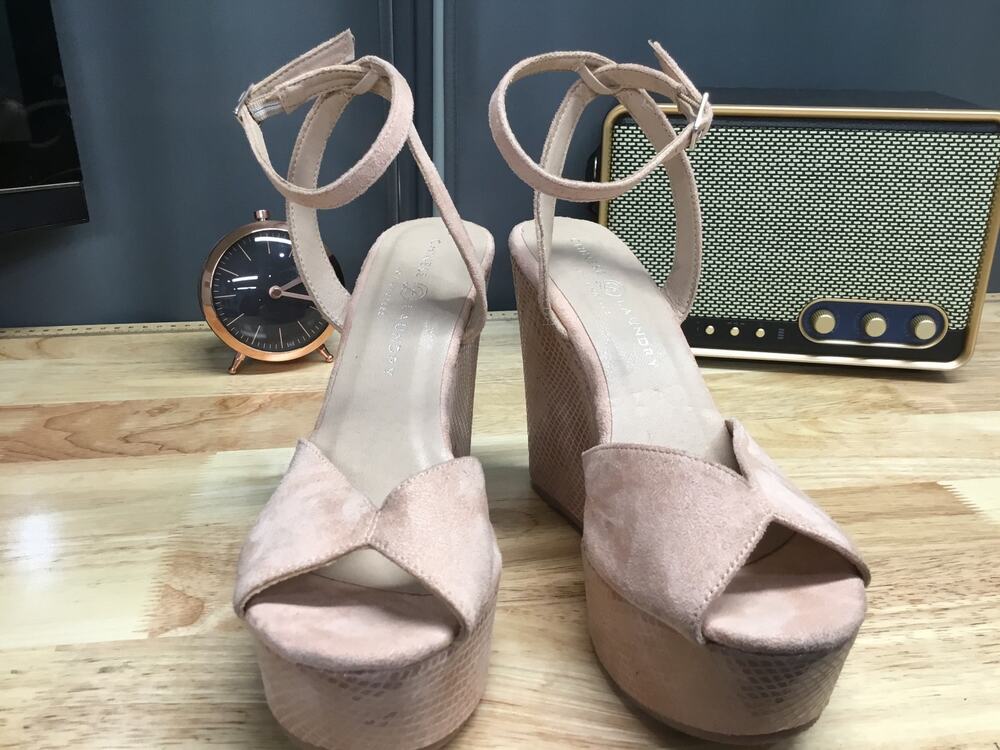Chinese Laundry  Women 8 Pink Synthetic Buckle Ankle Strap Peep Toe Wedge Sandal